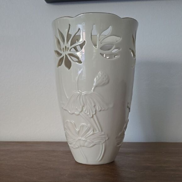 Lenox Other - Lenox | Gold Accent Poinsettia Vase